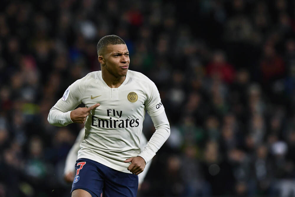 140万领克赛车遭疯抢？首批瞬间售罄，中国自主赛车终于打破欧洲垄断